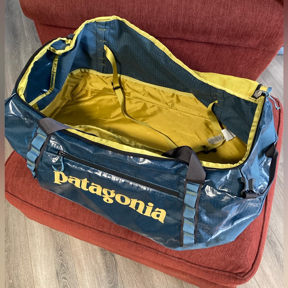 Patagonia Black Hole Duffel Bag 70L. Brand New. Anacapa Blue.